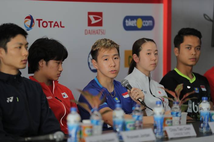 Marcus Fernaldi Gideon (Indonesia)saat sesi tanya jawab konfrensi pers Daihatsu Indonesia Masters 2020 BWF World Tour Super 500. Marcus Fernaldi Gideon (Indonesia)saat sesi tanya jawab konfrensi pers Daihatsu Indonesia Masters 2020 BWF World Tour Super 500.