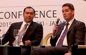 Anton Subowo - Poul-Erik Hoyer Larsen