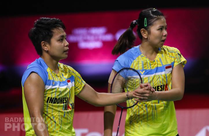 Ekspresi kekecewaan ganda putri Indonesia, Greysia Polii/Apriyani Rahayu. (Copyright: Badmintonphoto | Courtesy of BWF) Ekspresi kekecewaan ganda putri Indonesia, Greysia Polii/Apriyani Rahayu. (Copyright: Badmintonphoto | Courtesy of BWF)