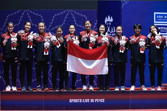 Indonesia raih medali perak beregu putri SEA Games 2023 Kamboja (Humas PP PBSI) Indonesia raih medali perak beregu putri SEA Games 2023 Kamboja (Humas PP PBSI)