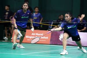 Roanne Cloe Sabarillo/Roshie Mae Quierez (Djarum Badminton/Edward Luhukay)