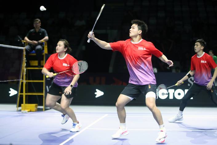 Muhammad Rian Ardianto, Teo Ee Yi, & Melati Daeva Oktavianti (Djarum Badminton/Edward Luhukay)