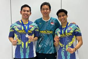 Sabar Karyaman Gutama/Moh Reza Pahlevi Isfahani & Hendra Setiawan (Humas PP PBSI)