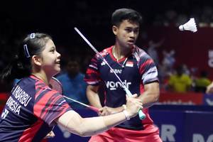 Jafar Hidayatullah/Felisha Alberta Nathaniel Pasaribu (Djarum Badminton/Edward Luhukay) Jafar Hidayatullah/Felisha Alberta Nathaniel Pasaribu (Djarum Badminton/Edward Luhukay)