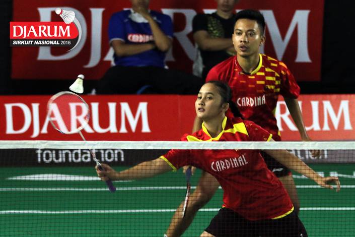 M. Robby Darwis/Monika Insany