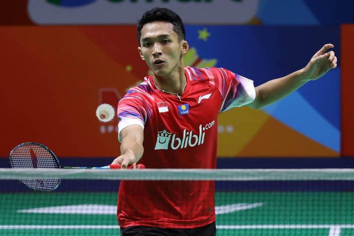 Jonatan Christie (Indonesia) menyambut pengembalian. Jonatan Christie (Indonesia) menyambut pengembalian.