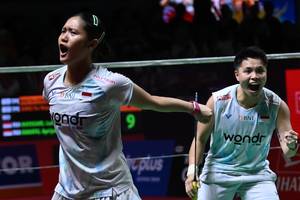Lanny Tria Mayasari & Apriyani Rahayu (Djarum Badminton) Lanny Tria Mayasari & Apriyani Rahayu (Djarum Badminton)