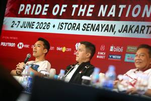 Jonatan Christie, Ricky Soebagdja, & Achmad Budiharto (Djarum Badminton/Edward Luhukay) Jonatan Christie, Ricky Soebagdja, & Achmad Budiharto (Djarum Badminton/Edward Luhukay)