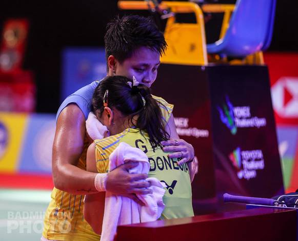 Tangisan Greysia Polii pecah usai menjuarai Yonex Thailand Open 2020 BWF World Tour Super 1000. (Copyright: Badmintonphoto | Courtesy of BWF) Tangisan Greysia Polii pecah usai menjuarai Yonex Thailand Open 2020 BWF World Tour Super 1000. (Copyright: Badmintonphoto | Courtesy of BWF)