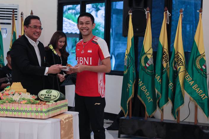 Agung Firman Sampurna & Fajar Alfian (Humas PP PBSI) Agung Firman Sampurna & Fajar Alfian (Humas PP PBSI)